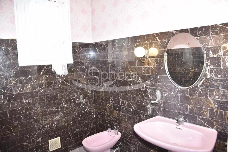 Villa - 161 m² - 7 pièces