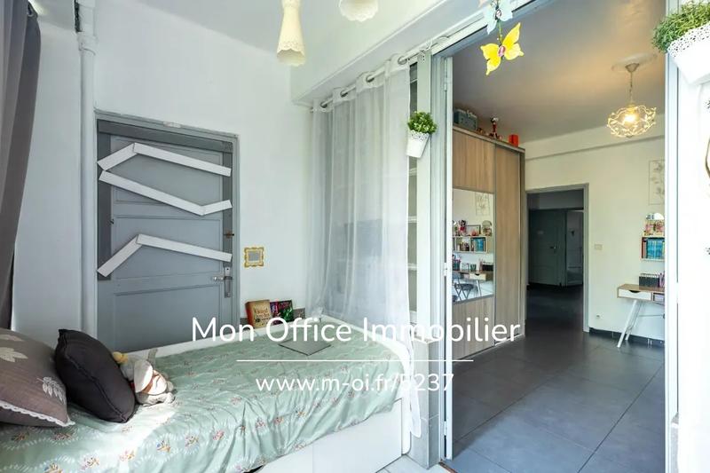 Appartement - 101 m² - 4 pièces