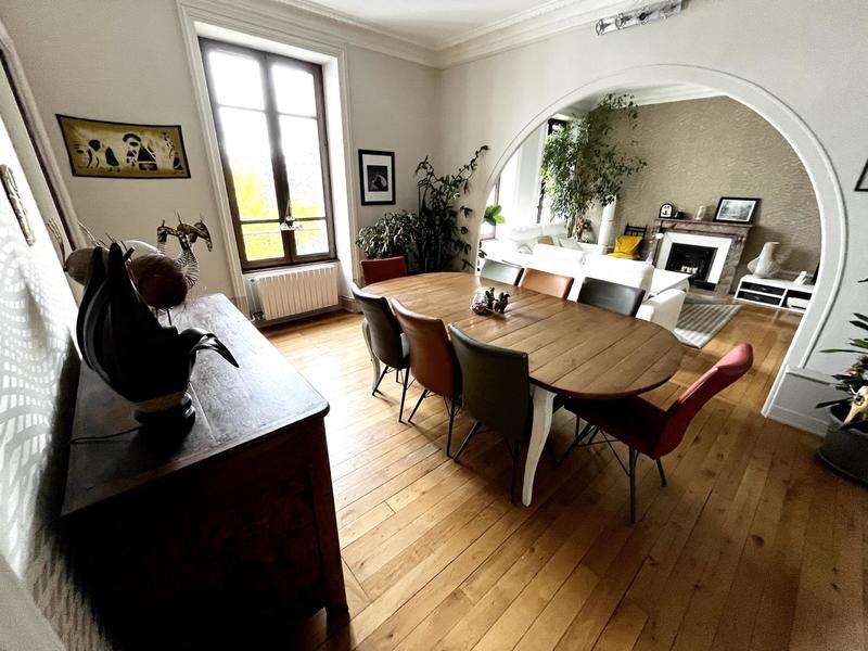 Appartement - 121 m² - 4 pièces