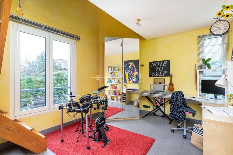 Villa - 207 m² - 9 pièces