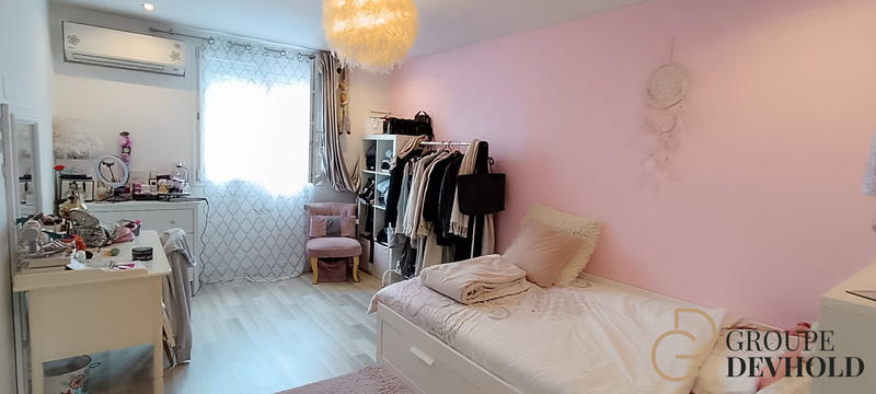 Maison - 278 m² - 8 pièces