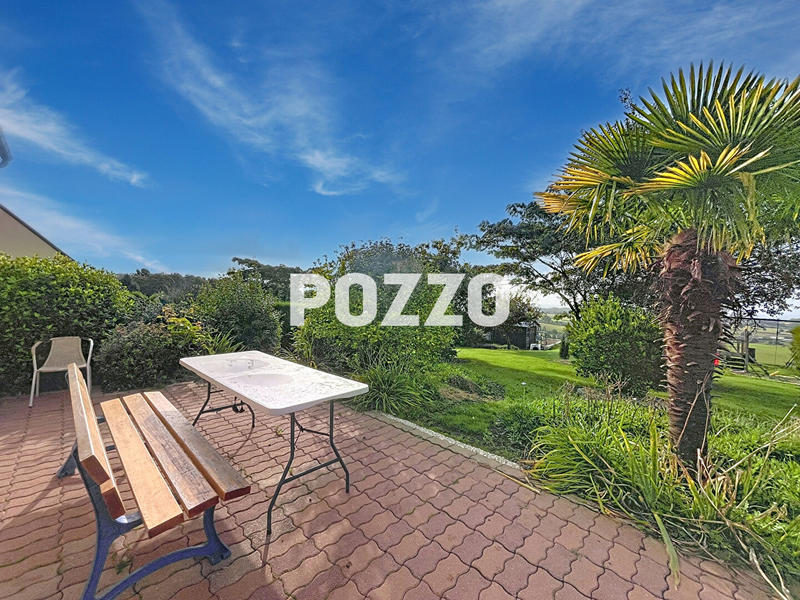 Maison - 102 m² - 6 pièces