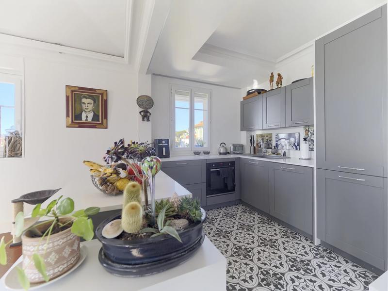 Appartement - 101 m² - 4 pièces