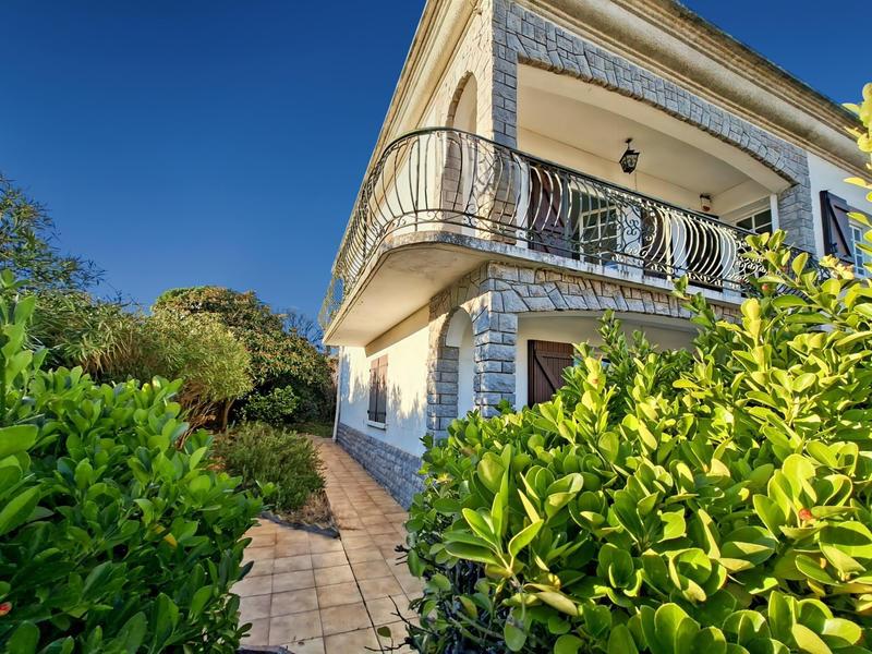 Villa - 150 m² - 6 pièces