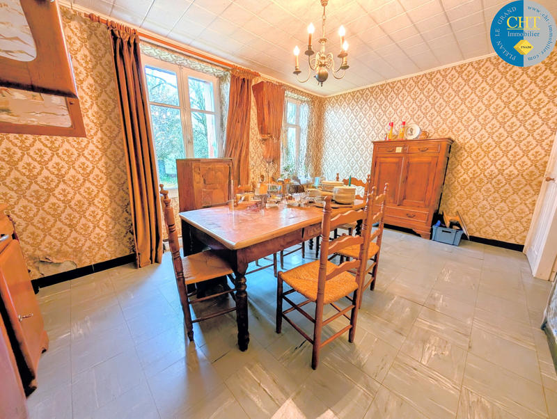 Maison - 102 m² - 6 pièces