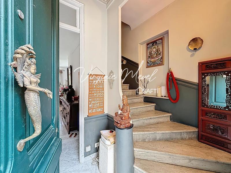 Appartement - 156 m² - 5 pièces