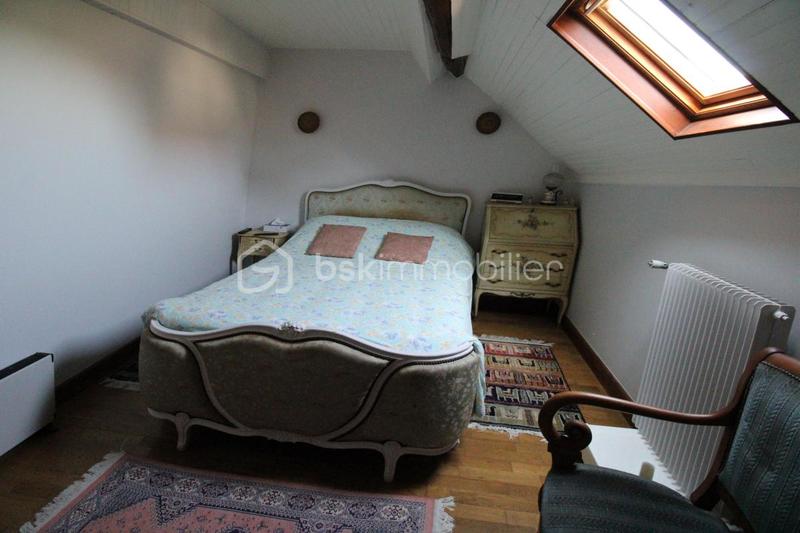 Maison en pierre - 225 m² - 6 pièces