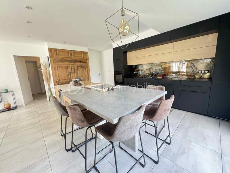 Maison - 133 m² - 5 pièces