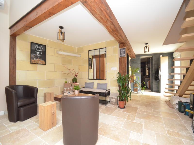 Maison en pierre - 252 m² - 11 pièces