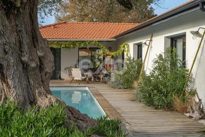 Maison - 160 m² - 6 pièces