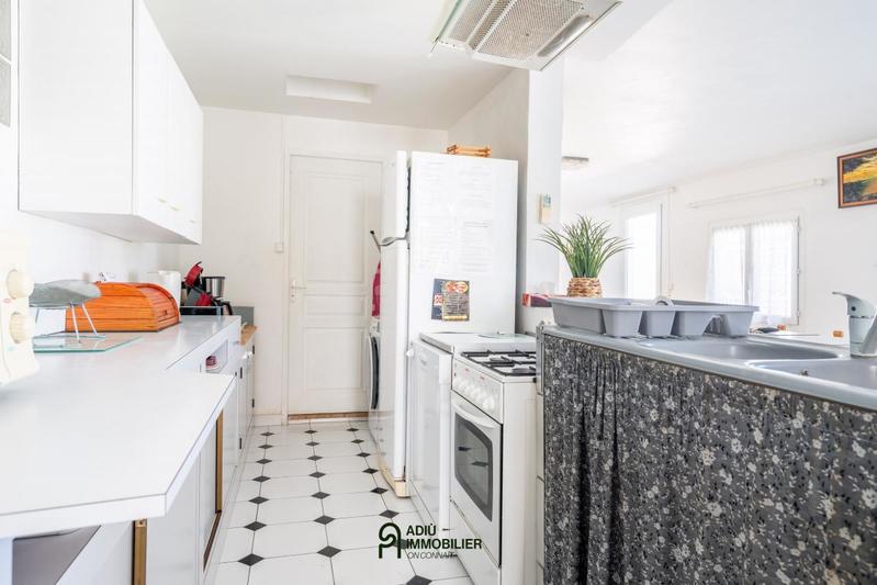 Maison - 375 m² - 14 pièces