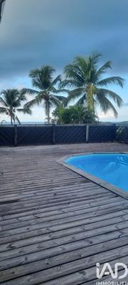 Maison - 94 m² - 5 pièces