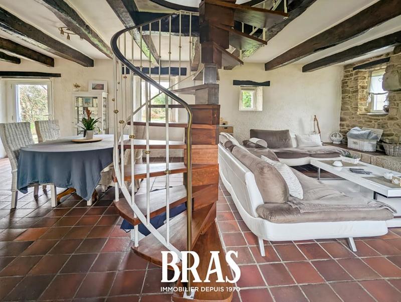 Maison - 110 m² - 6 pièces