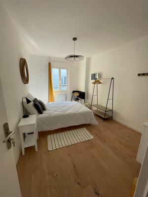 Appartement - 240 m² - 1 pièce