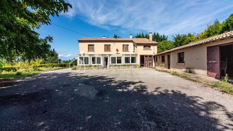 Demeure - 160 m² - 9 pièces