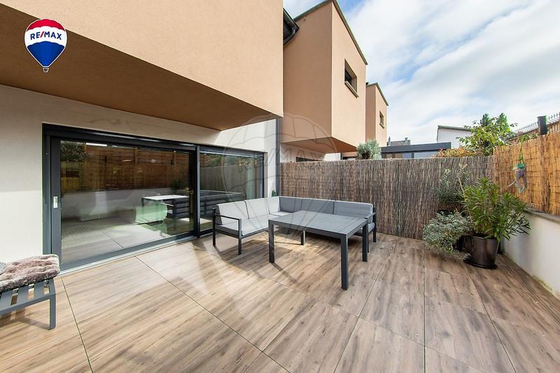 Appartement - 181 m² - 6 pièces