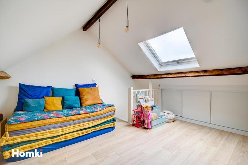 Maison - 181 m² - 6 pièces