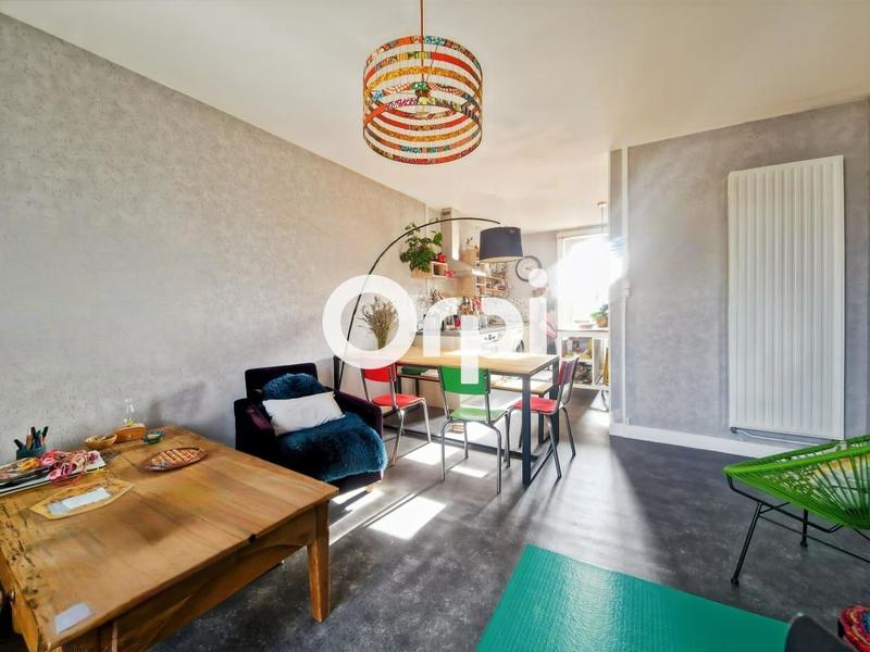 Appartement - 87 m² - 3 pièces