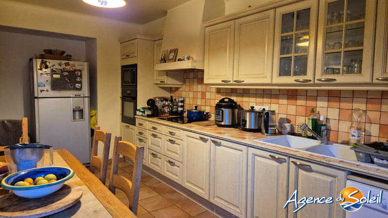 Maison - 272 m² - 8 pièces