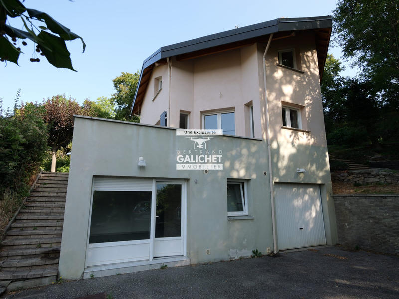 Maison - 157 m² - 6 pièces