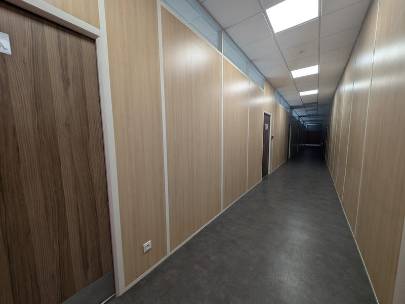 Local commercial - 2 800 m²