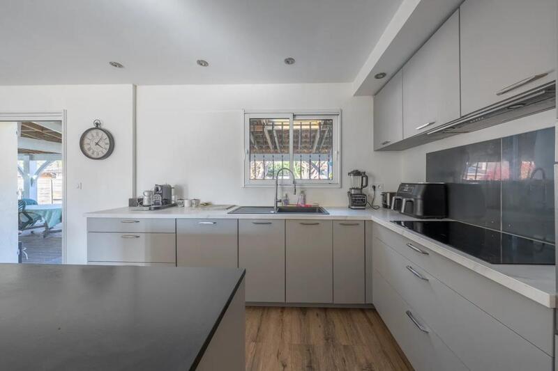 Maison - 138 m² - 5 pièces