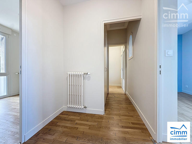 Maison - 98 m² - 5 pièces