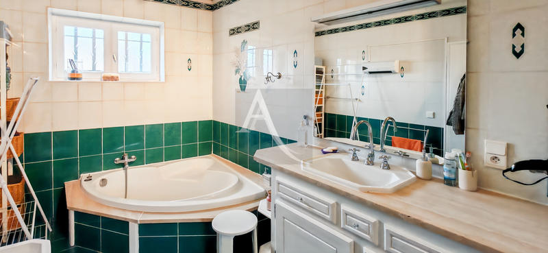 Maison - 113 m² - 5 pièces