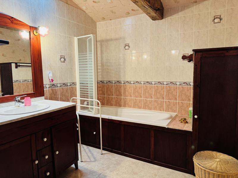 Maison - 167 m² - 5 pièces