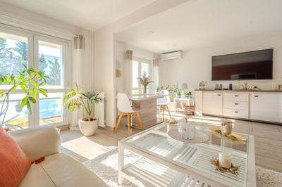 Appartement - 82 m² - 3 pièces