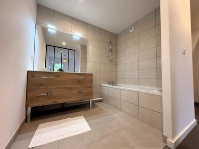 Appartement ancien - 114 m² - 4 pièces