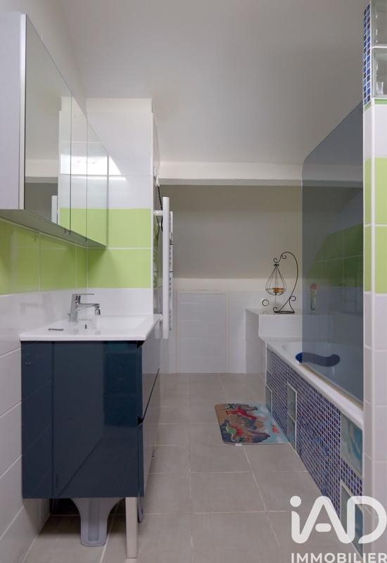 Maison - 152 m² - 9 pièces