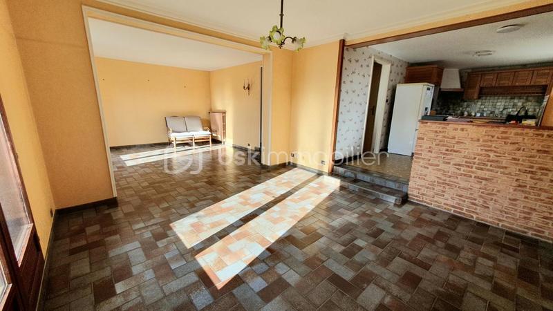 Maison - 180 m² - 7 pièces