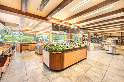 Local commercial - 236 m²