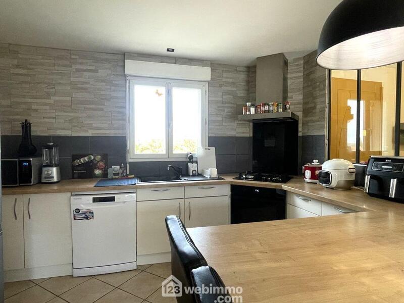 Maison - 94 m² - 4 pièces