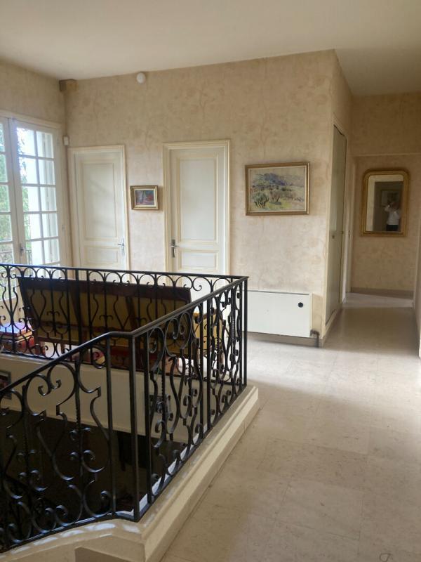 Propriété - 260 m² - 9 pièces