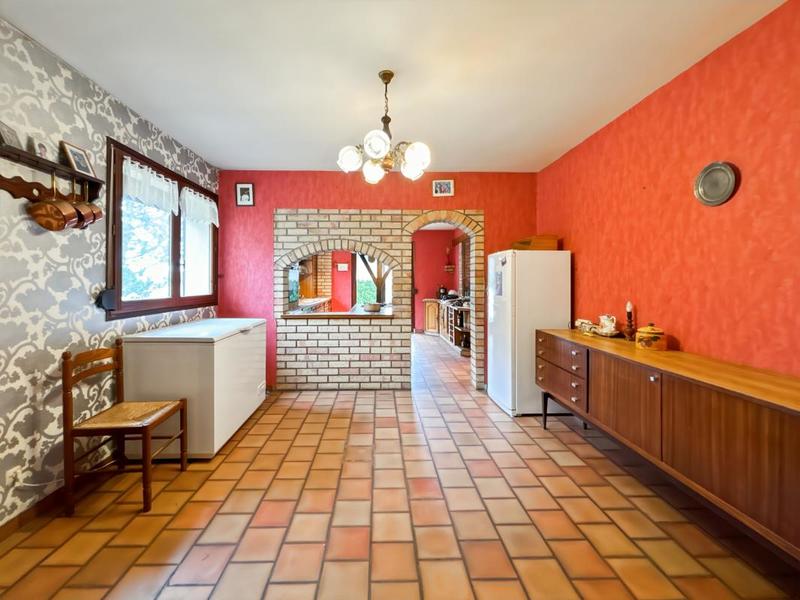 Maison - 215 m² - 6 pièces