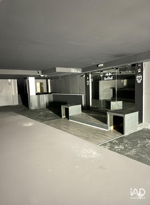 Local commercial - 200 m²