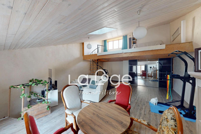 Maison - 159 m² - 5 pièces