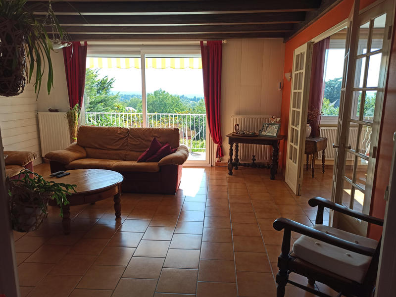 Maison - 143 m² - 6 pièces