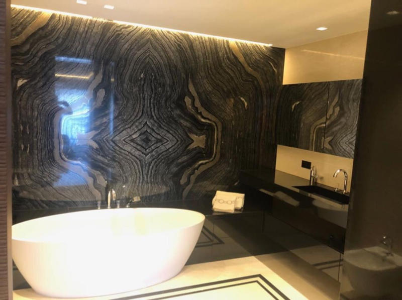 Appartement - 201 m² - 5 pièces