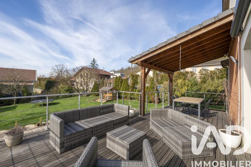 Maison - 140 m² - 5 pièces