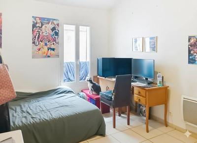 Appartement - 90 m² - 5 pièces
