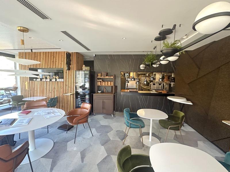 Fonds de commerce - 123 m²