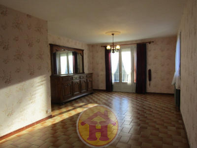 Maison - 93 m² - 5 pièces