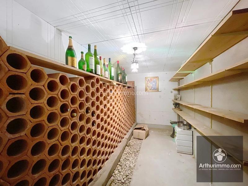 Maison - 254 m² - 9 pièces