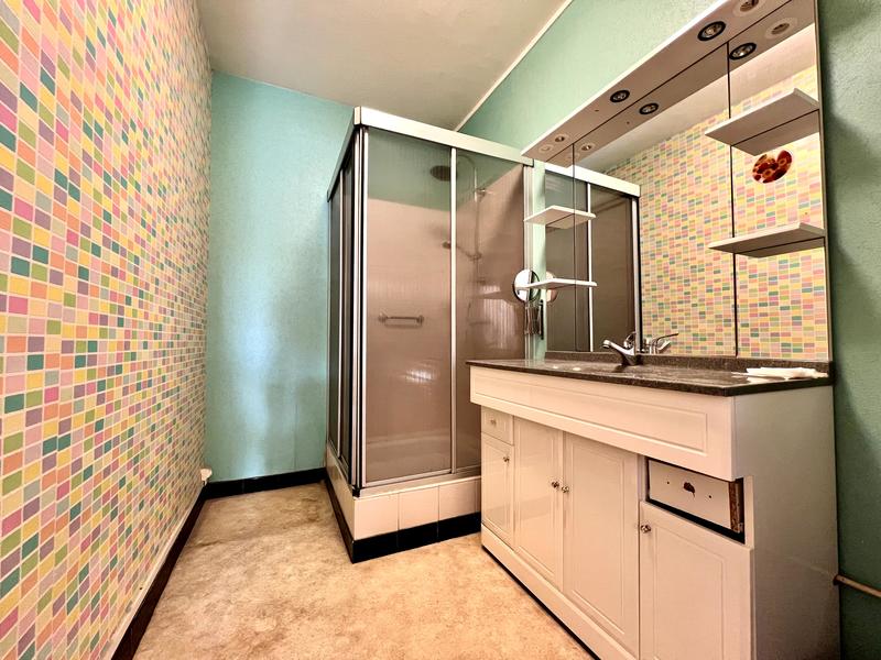 Appartement - 84 m² - 4 pièces