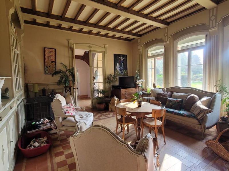 Maison - 240 m² - 10 pièces