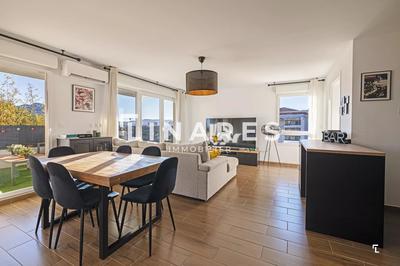 Appartement - 80 m² - 4 pièces