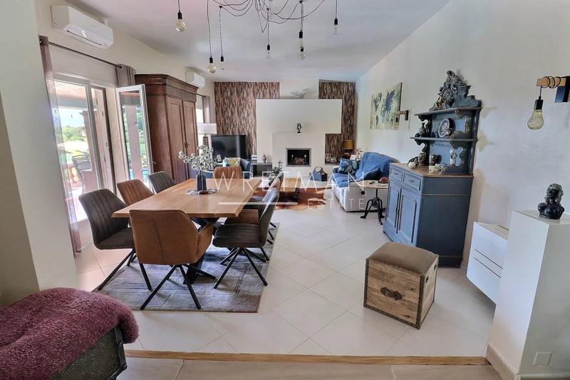 Villa - 136 m² - 5 pièces